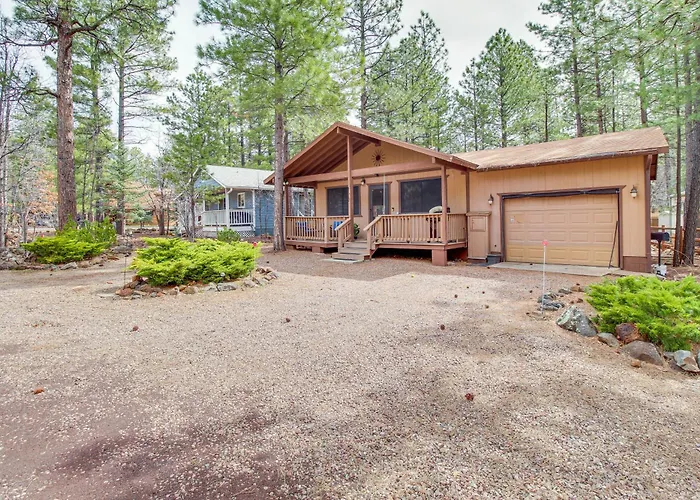 Updated Deck & Fireside Table: Pinetop Holiday home Indian Pine